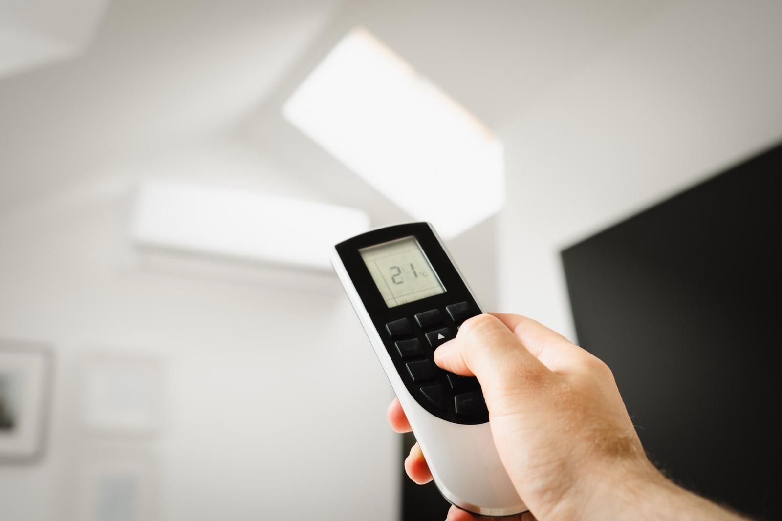 Adjusting home air conditioning comfort in the Okanagan